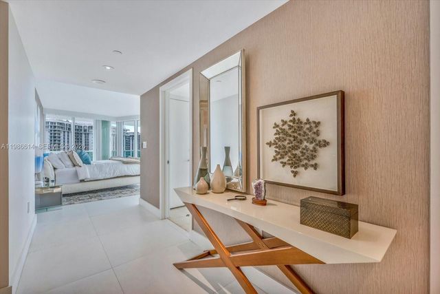 19955 NE 38th Court 2202, Aventura, FL 33180