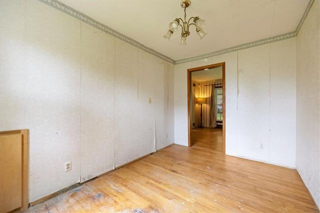 5507 Hunter Street, Kansas City, MO 64133