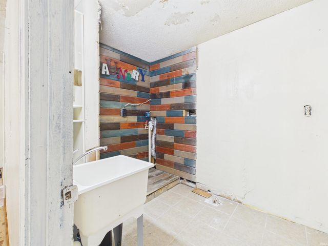 7862 Butler Bridge Road, Shoals, IN 47581