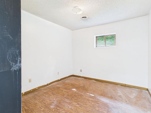 7862 Butler Bridge Road, Shoals, IN 47581