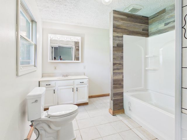 7862 Butler Bridge Road, Shoals, IN 47581