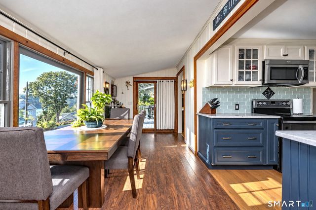 23 Longview Drive, Brookfield, CT 06804
