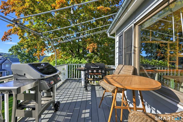 23 Longview Drive, Brookfield, CT 06804