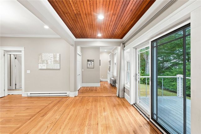 76 Coolridge Avenue, Smithfield, RI 02828