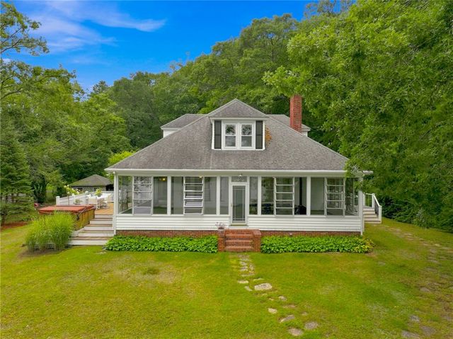 76 Coolridge Avenue, Smithfield, RI 02828