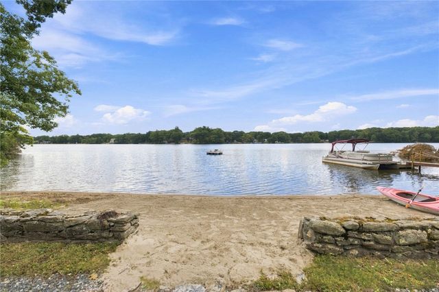 76 Coolridge Avenue, Smithfield, RI 02828