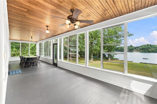 76 Coolridge Avenue, Smithfield, RI 02828