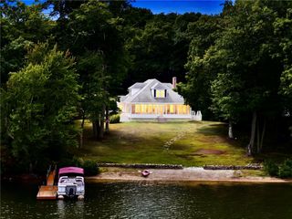 76 Coolridge Avenue, Smithfield, RI 02828
