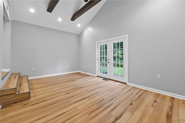 9541 Horseshoe Island Road, Clay, NY 13041