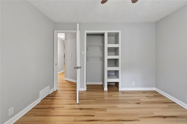 9541 Horseshoe Island Road, Clay, NY 13041