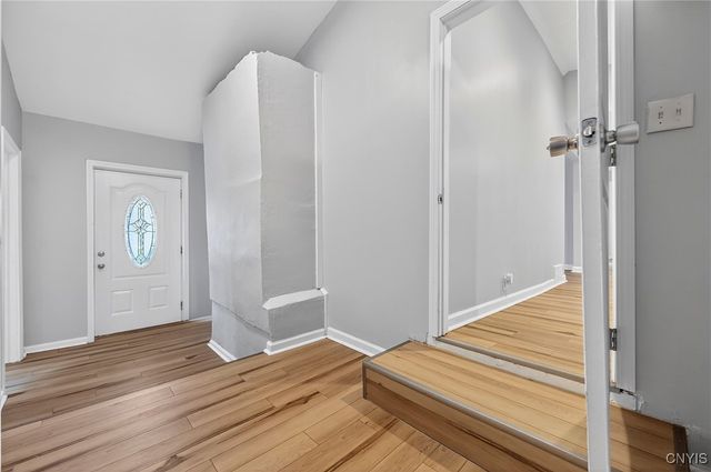 9541 Horseshoe Island Road, Clay, NY 13041