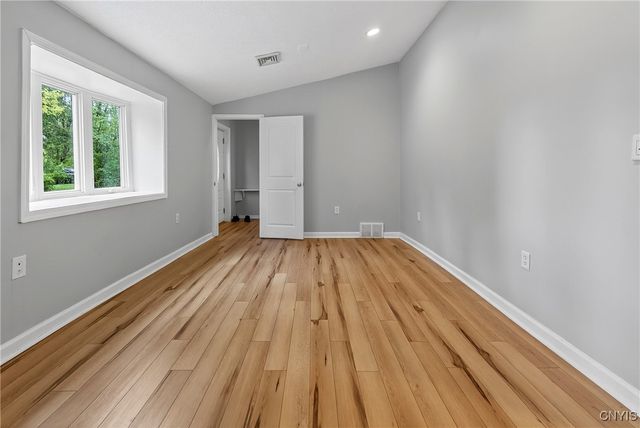 9541 Horseshoe Island Road, Clay, NY 13041