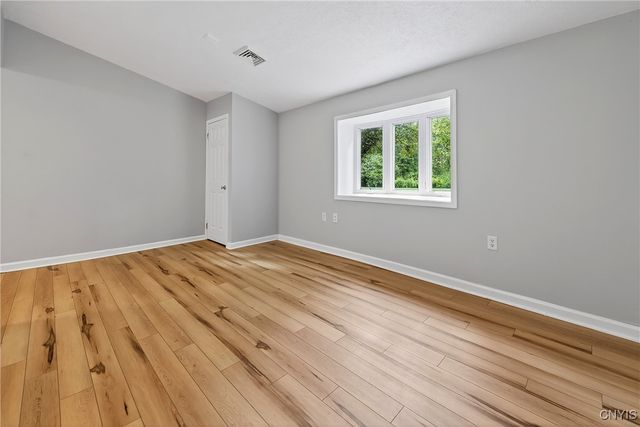 9541 Horseshoe Island Road, Clay, NY 13041