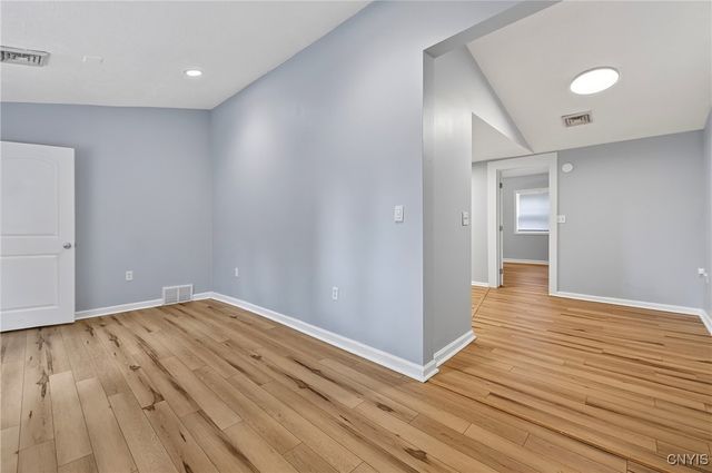 9541 Horseshoe Island Road, Clay, NY 13041