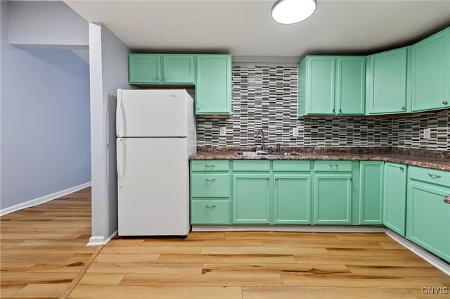 9541 Horseshoe Island Road, Clay, NY 13041