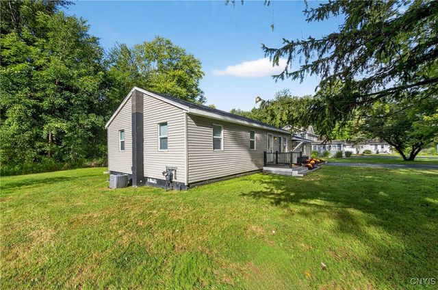 9541 Horseshoe Island Road, Clay, NY 13041