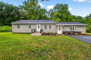 9541 Horseshoe Island Road, Clay, NY 13041