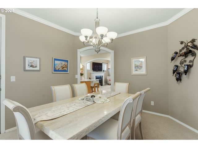 158 Sw 105TH Ter, Portland, OR 97225