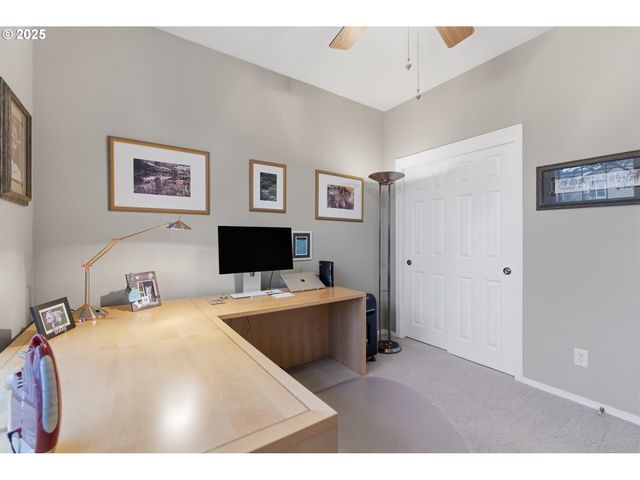 158 Sw 105TH Ter, Portland, OR 97225