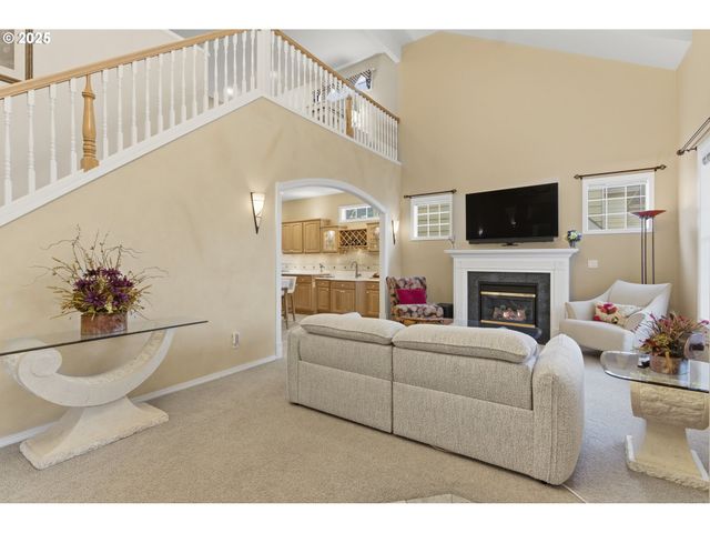 158 Sw 105TH Ter, Portland, OR 97225