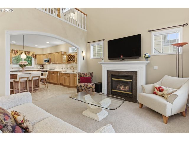 158 Sw 105TH Ter, Portland, OR 97225