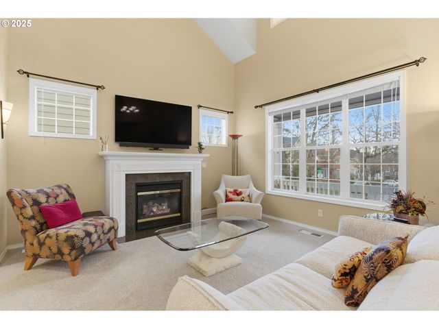 158 Sw 105TH Ter, Portland, OR 97225