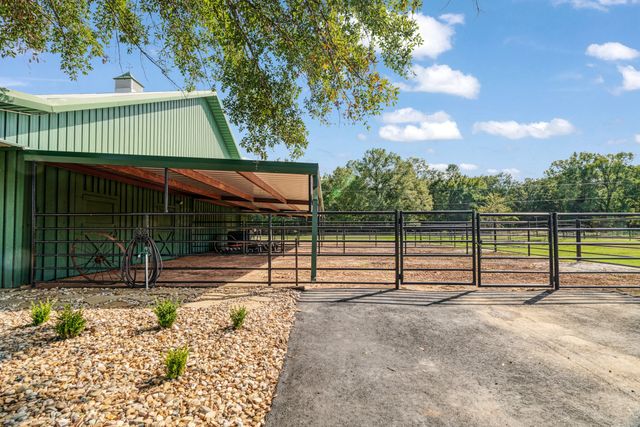 5500 Farm to Market 195, Paris, TX 75462
