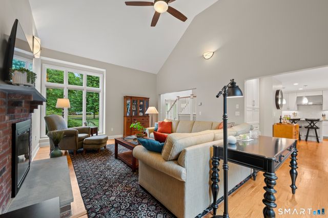 111 Bluff Point Road, Glastonbury, CT 06073