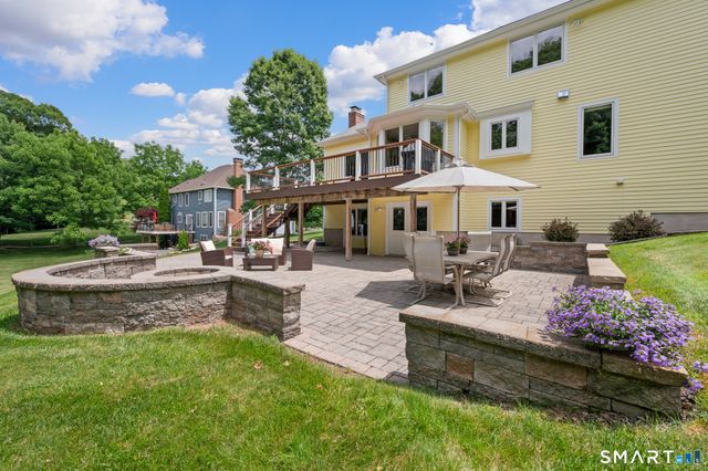 111 Bluff Point Road, Glastonbury, CT 06073