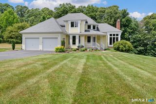 111 Bluff Point Road, Glastonbury, CT 06073