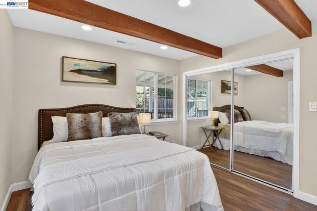 320 Monmouth Dr, Milpitas, CA 95035