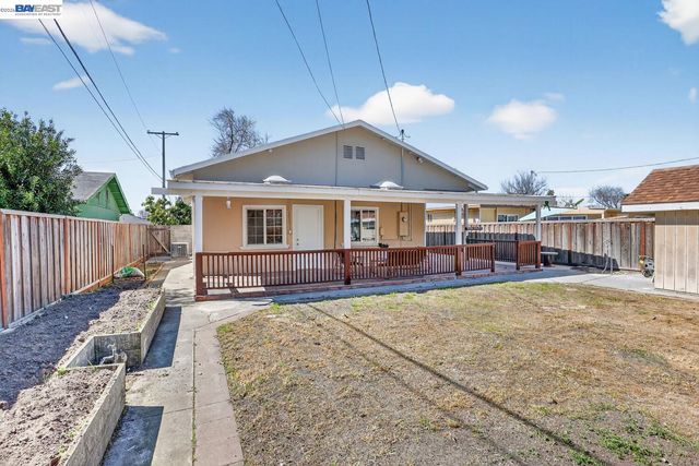 320 Monmouth Dr, Milpitas, CA 95035