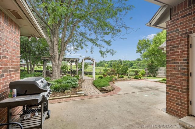 14305 Middleberry, Edmond, OK 73013