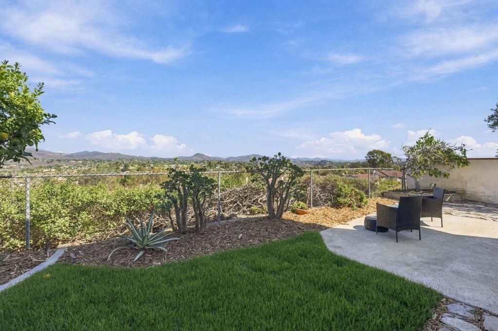 2315 Summerhill Dr, Encinitas, CA 92024 — photo 4