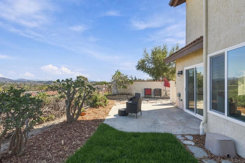 2315 Summerhill Dr, Encinitas, CA 92024 — photo 5