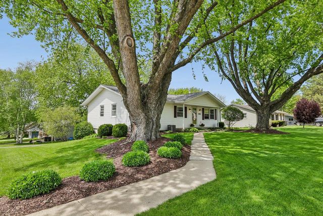 407 N Midway AVENUE, Jefferson, WI 53549