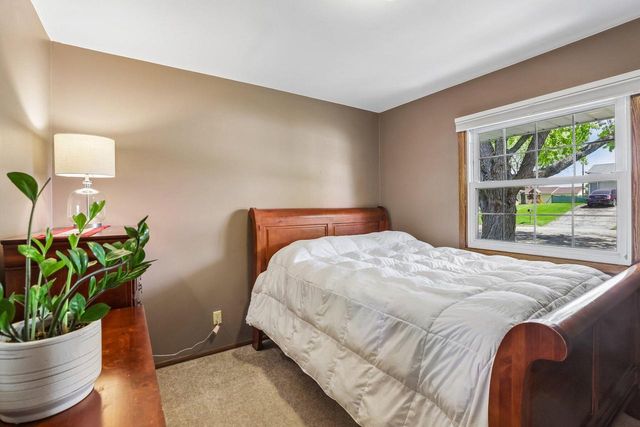 407 N Midway AVENUE, Jefferson, WI 53549