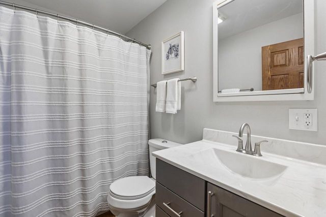 407 N Midway AVENUE, Jefferson, WI 53549
