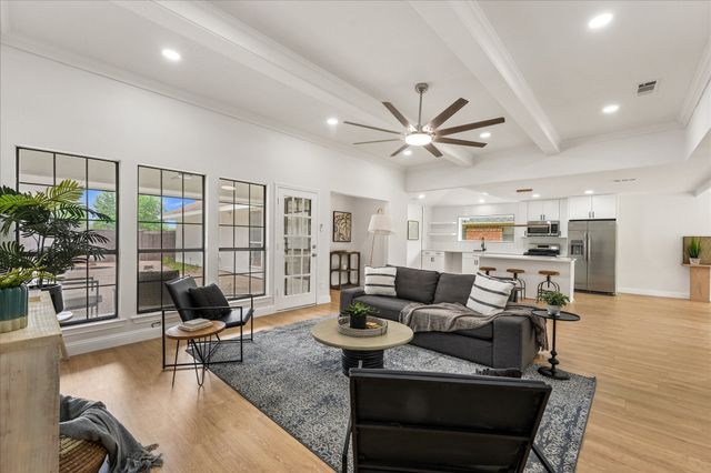 3718 Thornhill Way, Rowlett, TX 75088