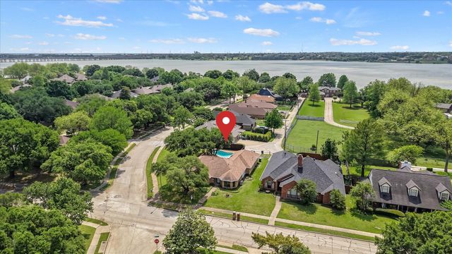3718 Thornhill Way, Rowlett, TX 75088