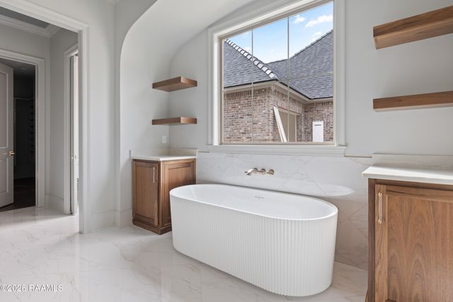 105 Reservoir Road, Broussard, LA 70518