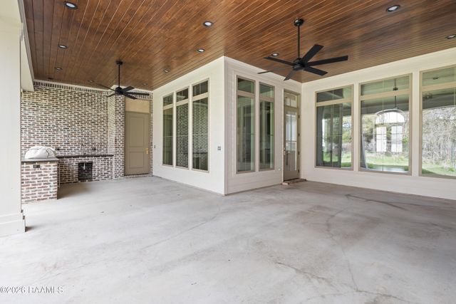 105 Reservoir Road, Broussard, LA 70518