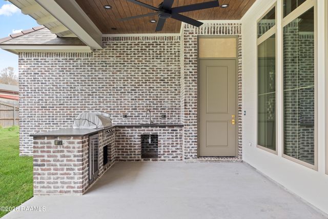 105 Reservoir Road, Broussard, LA 70518