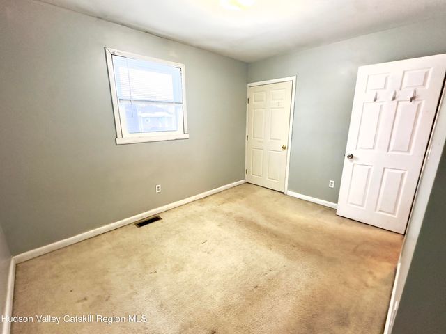 47 Terry Lane, Coxsackie, NY 12051