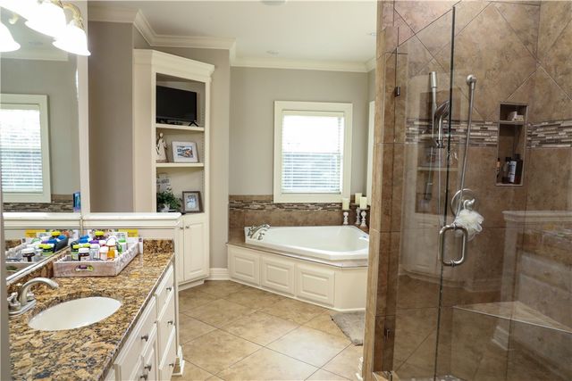 513 Autumnwood, Russellville, AR 72802