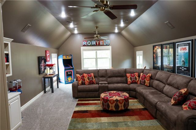 513 Autumnwood, Russellville, AR 72802