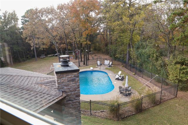 513 Autumnwood, Russellville, AR 72802