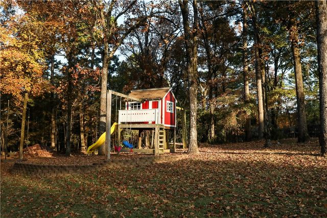 513 Autumnwood, Russellville, AR 72802