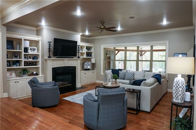 513 Autumnwood, Russellville, AR 72802