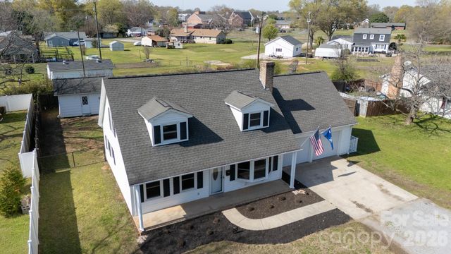 101 Woodland Drive, Clover, SC 29710